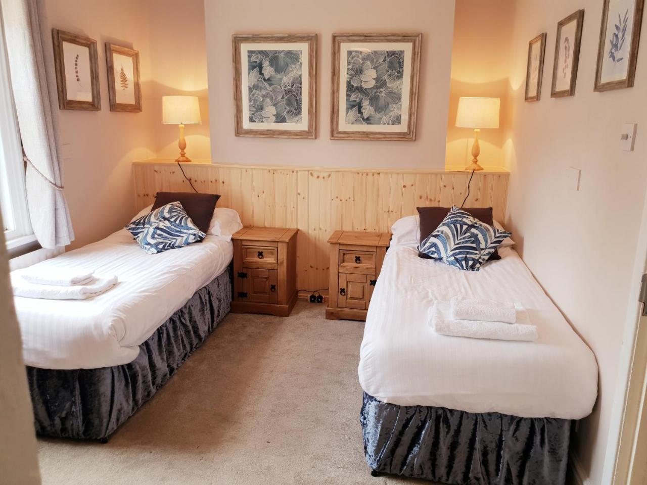 The Red Lion Hotel Kilsby Екстериор снимка